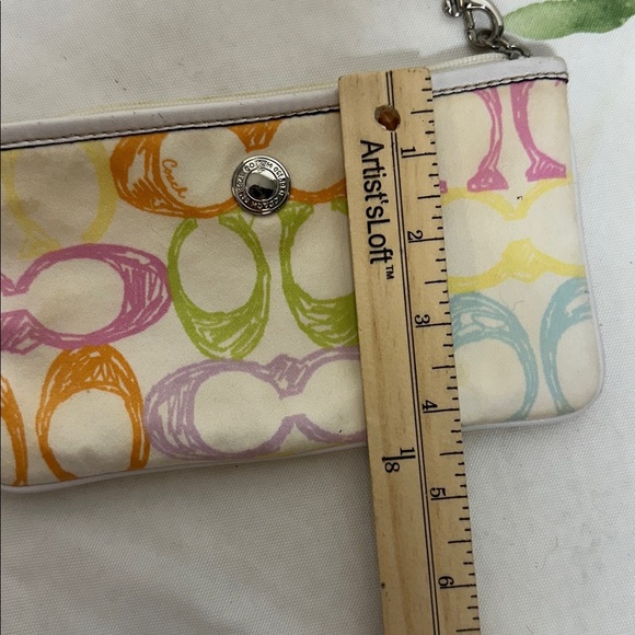Coach Wristlet Wallet Hampton Scribble Signature C Pastel Colors Retro Y2K Purse - Picture 8 of 9